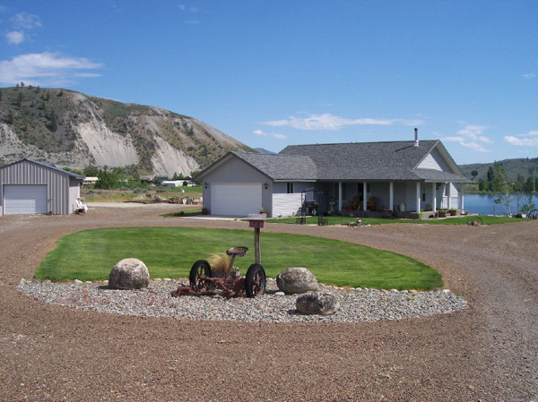 New Home Construction Horse Spring Coulee